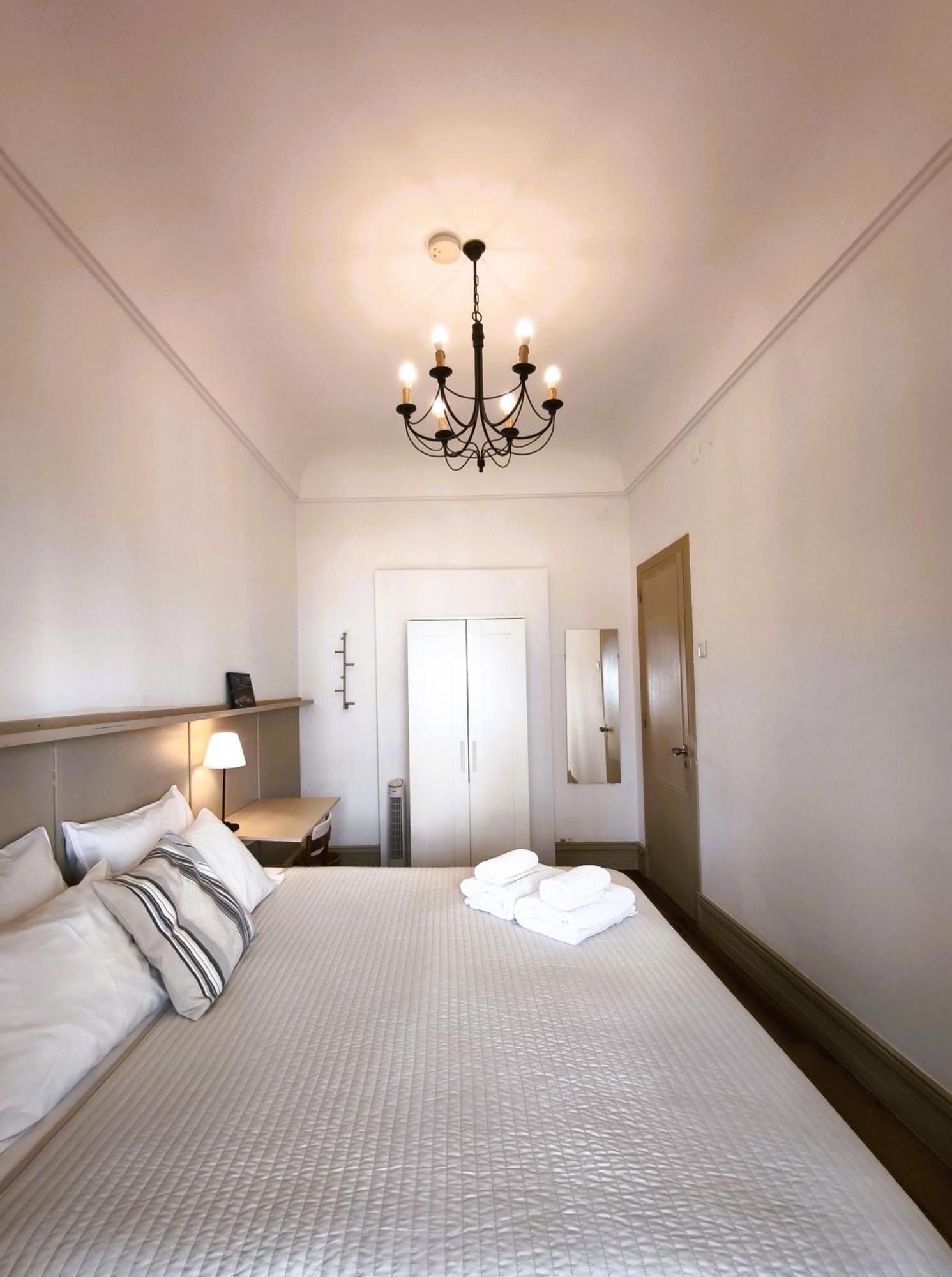 Albergue Ey *