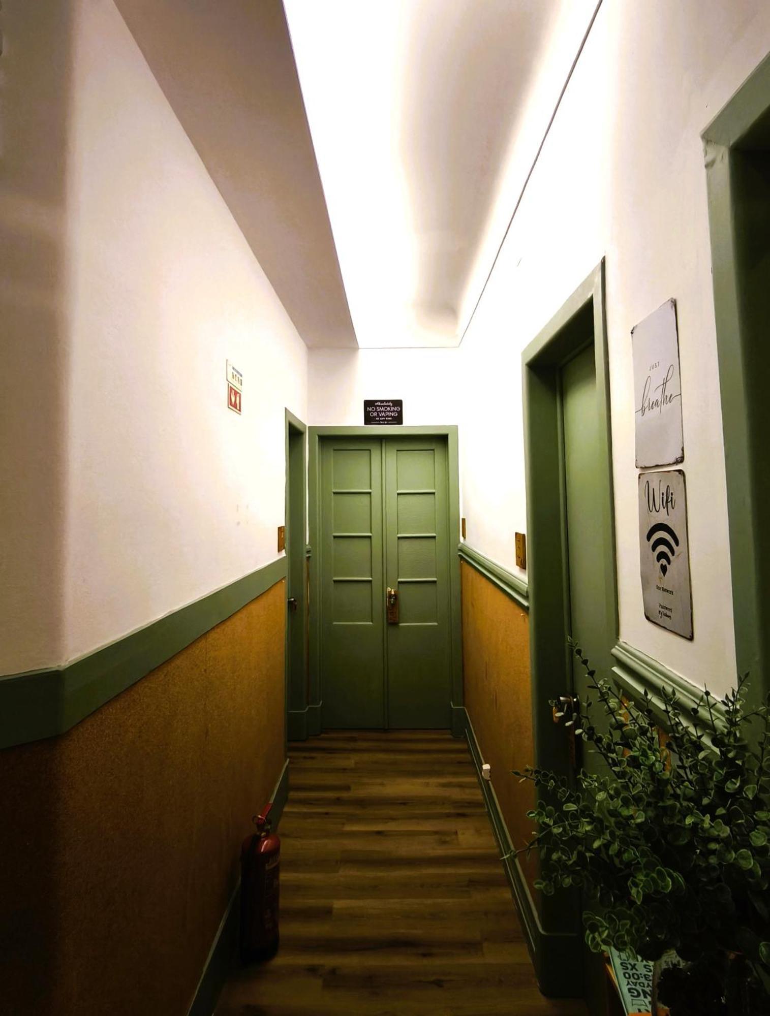 Hostel Ey *