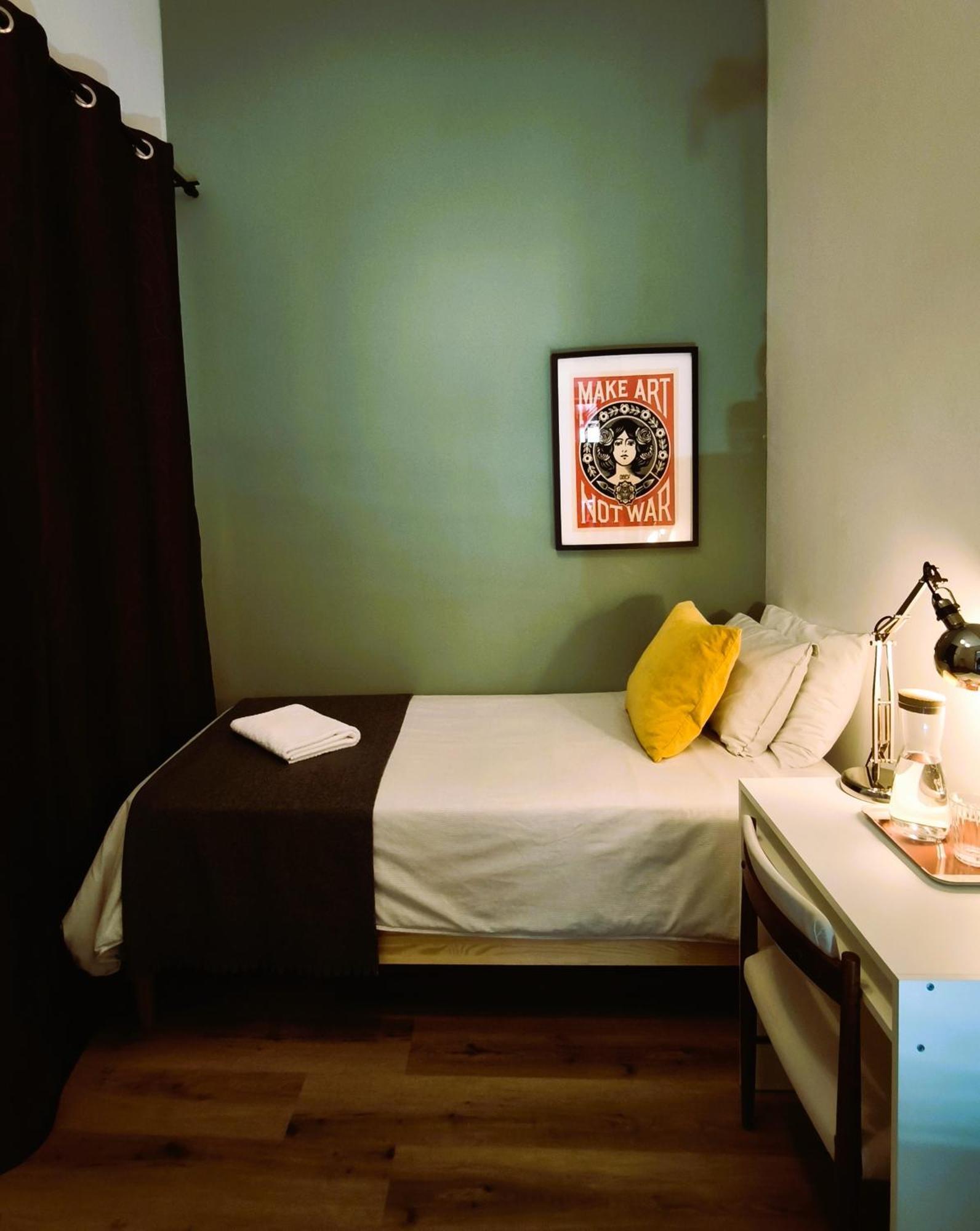 Albergue Ey *